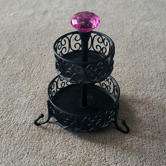 Organizer - Picture 1 of 2